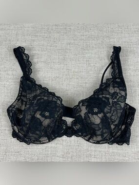 Victoria's Secret Very Sexy Plunge Bra 34D Black Lace Nude Lined Cups Roses